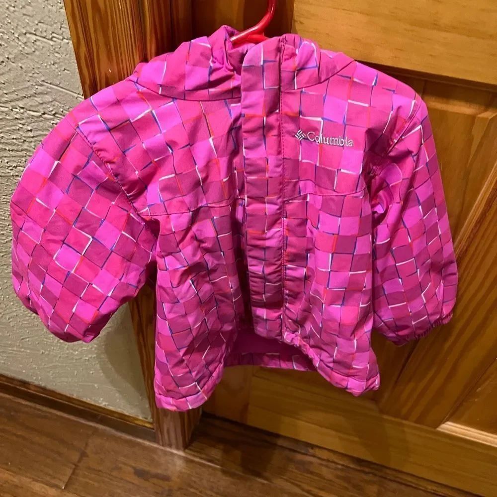 Girls Columbia brand pink winter coat size 18-24 mod